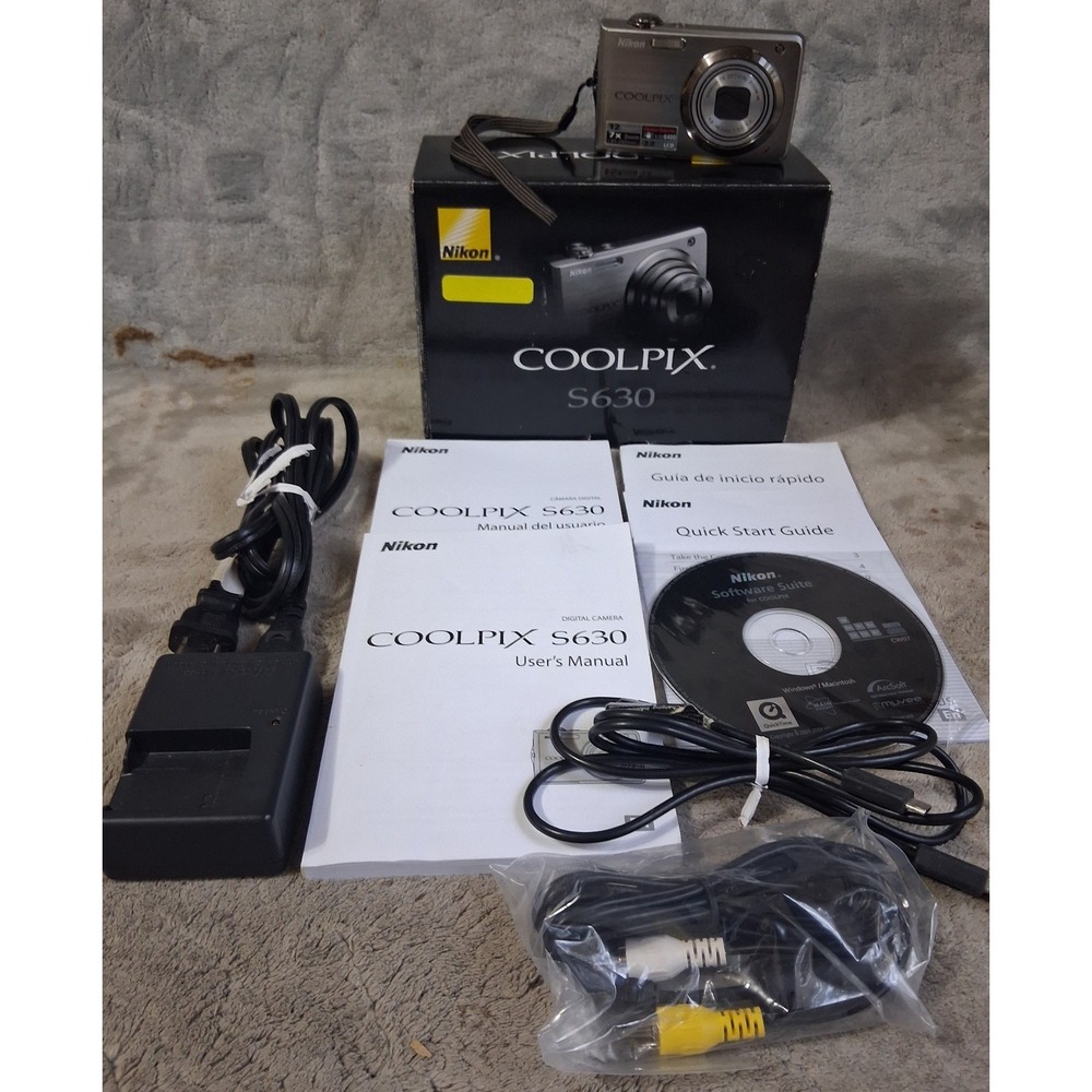 Nikon COOLPIX S630 Silver Vintage Digicam 12MP 7x Zoom COMPLETE IN BOX Bundle